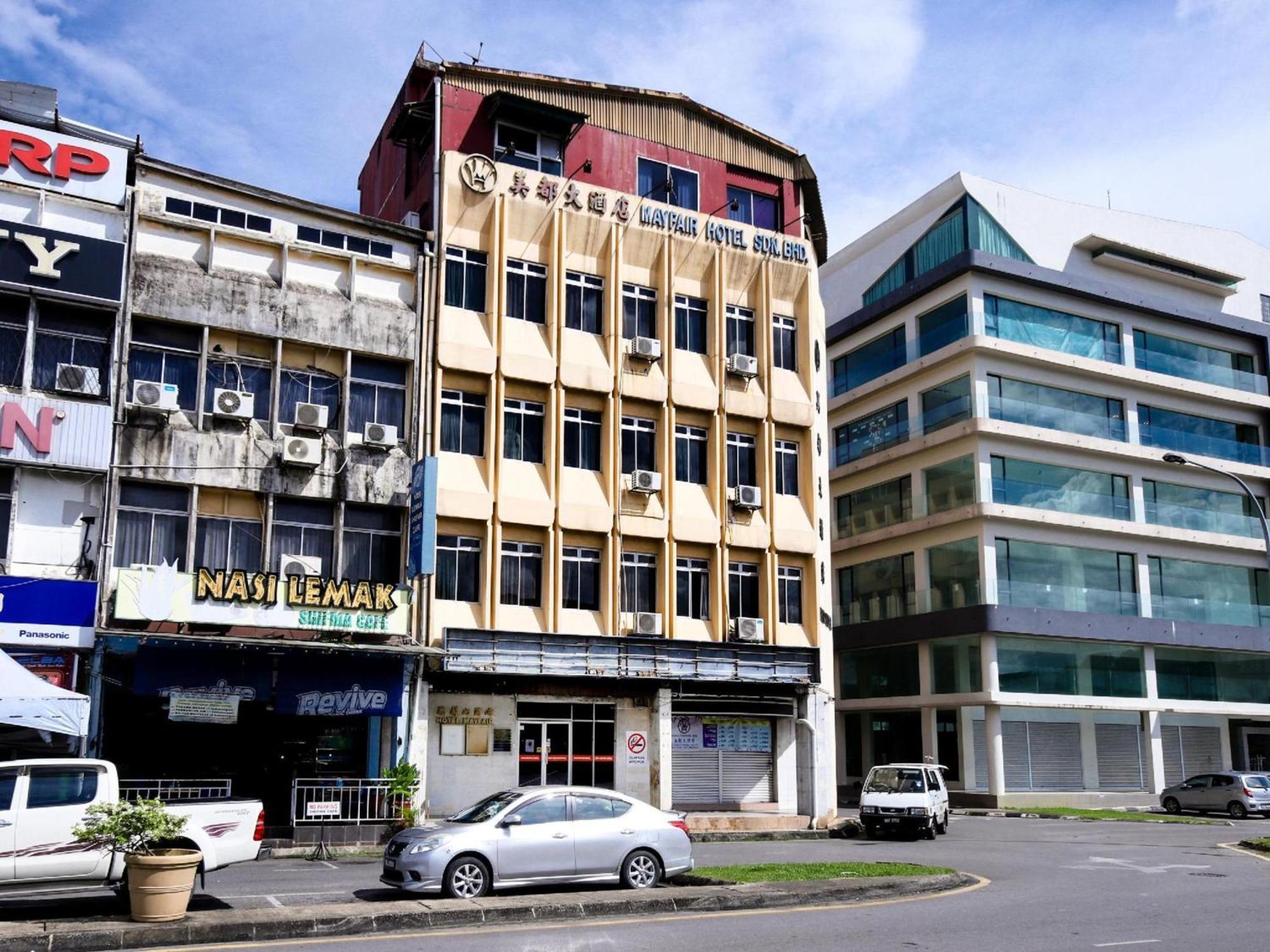 Super Oyo 991 Mayfair Hotel Kuching Exterior foto